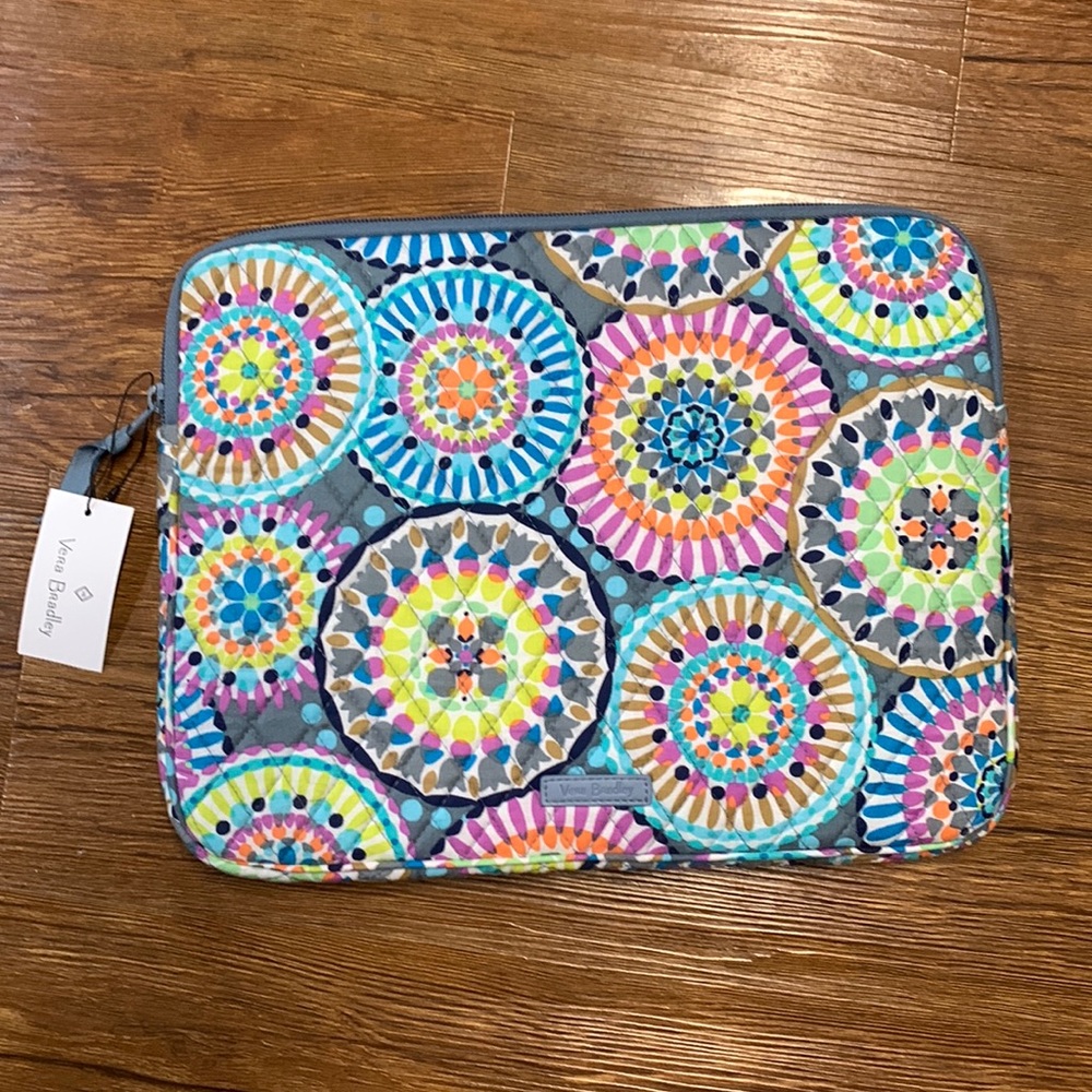 Vera Bradley laptop sleeve in Sunny Medallion Brand New!!